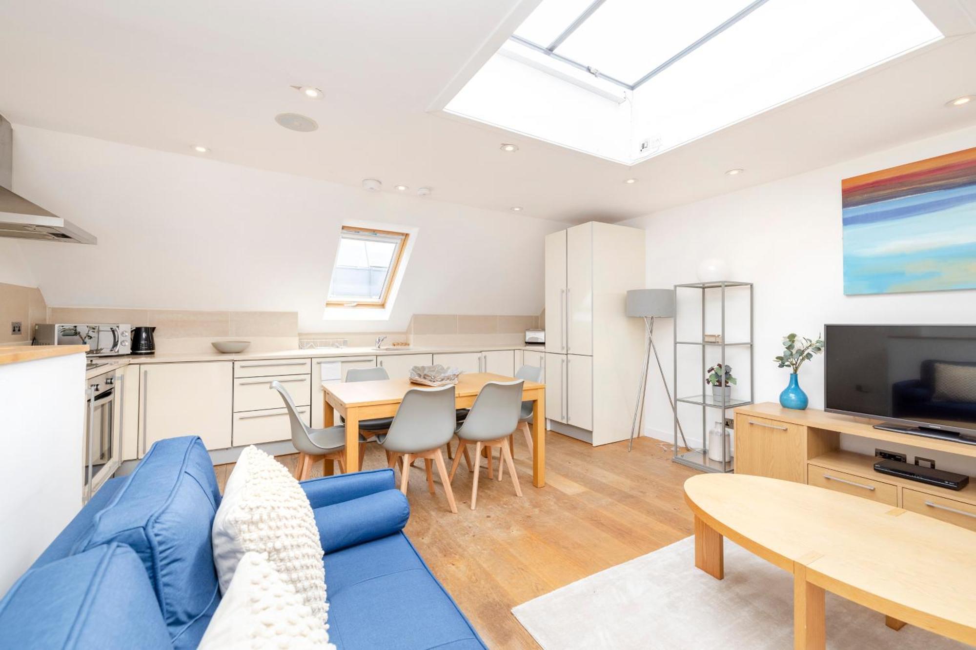 Ferienwohnung Joivy Superb Flats In The Heart Of EDI Exterior foto