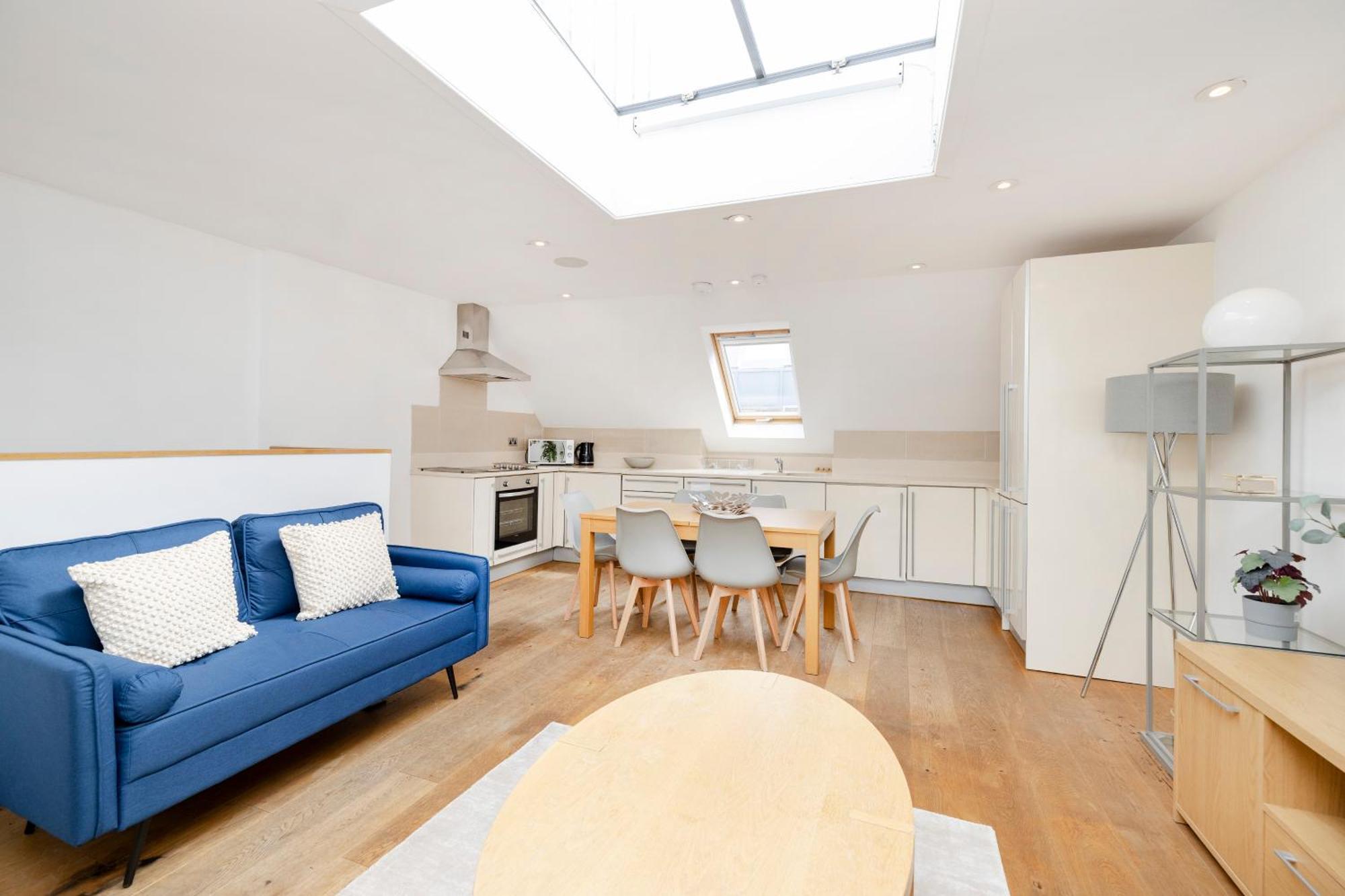 Ferienwohnung Joivy Superb Flats In The Heart Of EDI Exterior foto