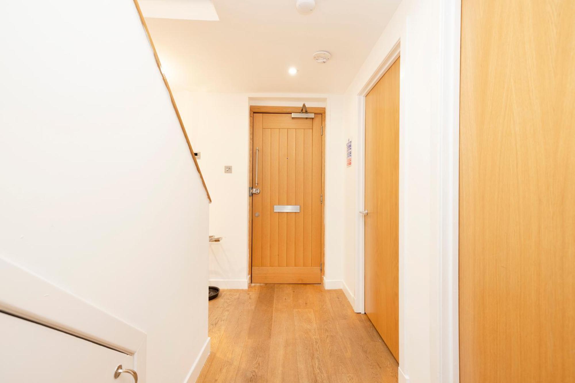 Ferienwohnung Joivy Superb Flats In The Heart Of EDI Exterior foto