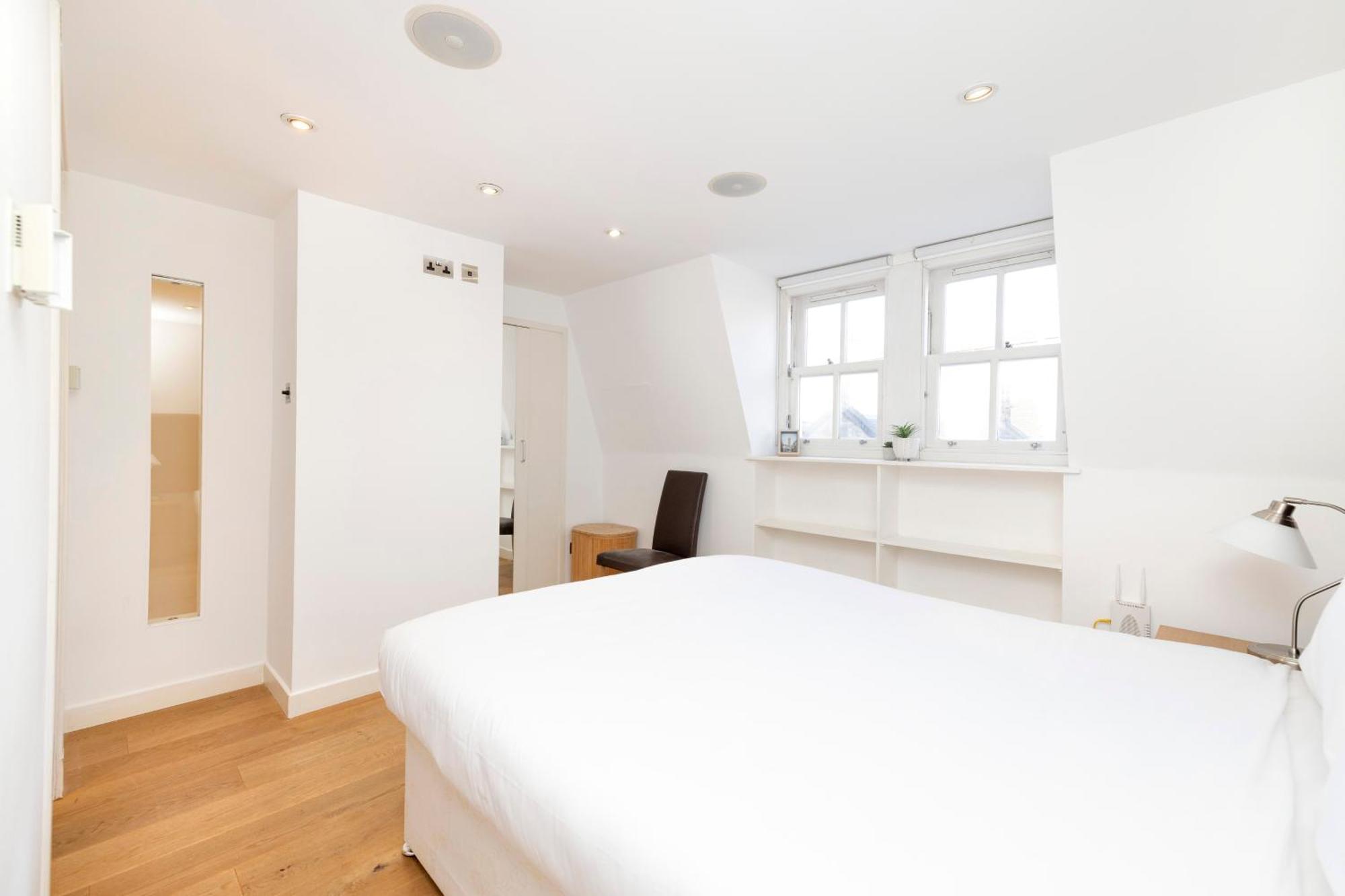 Ferienwohnung Joivy Superb Flats In The Heart Of EDI Exterior foto