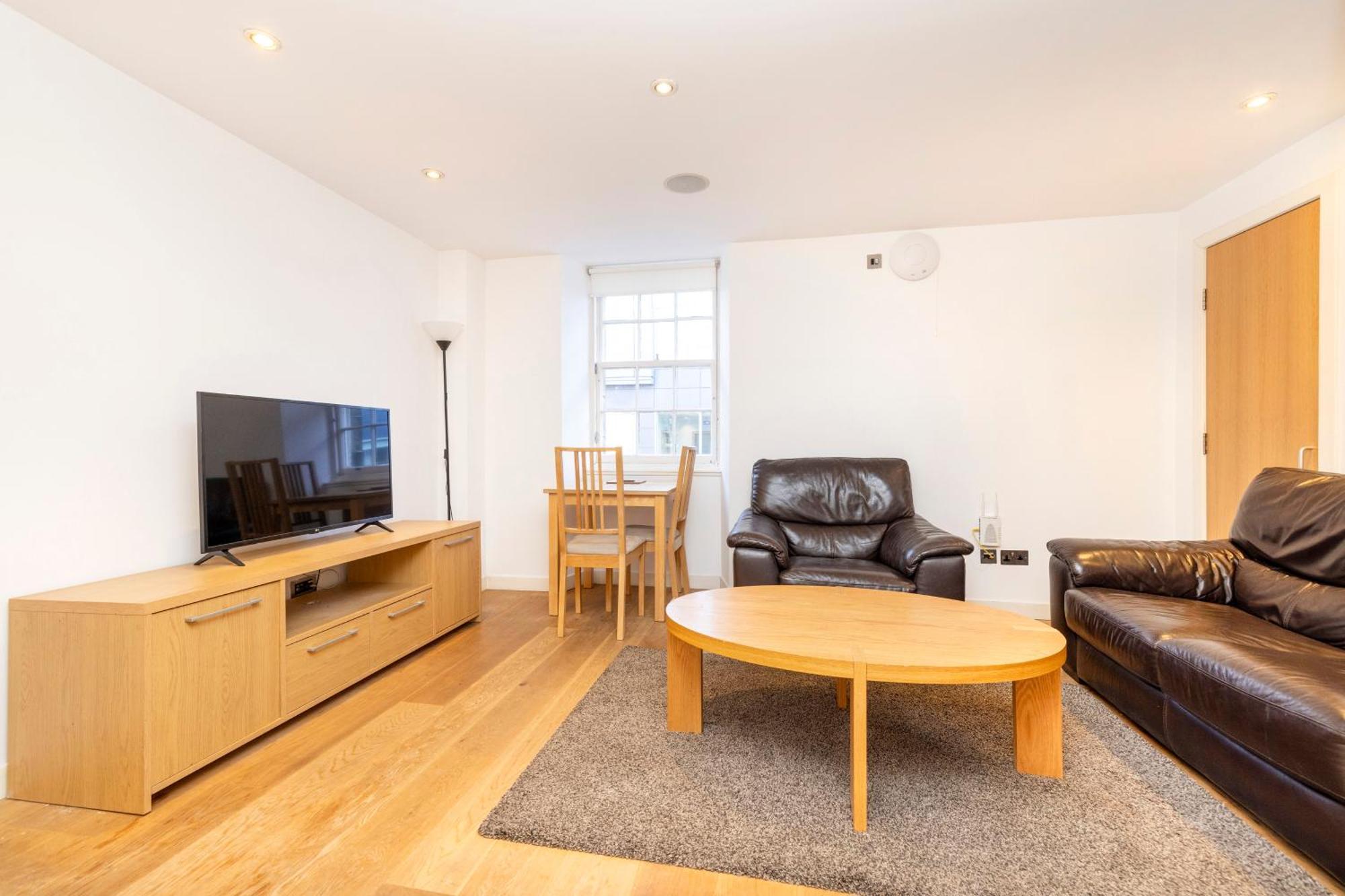Ferienwohnung Joivy Superb Flats In The Heart Of EDI Exterior foto