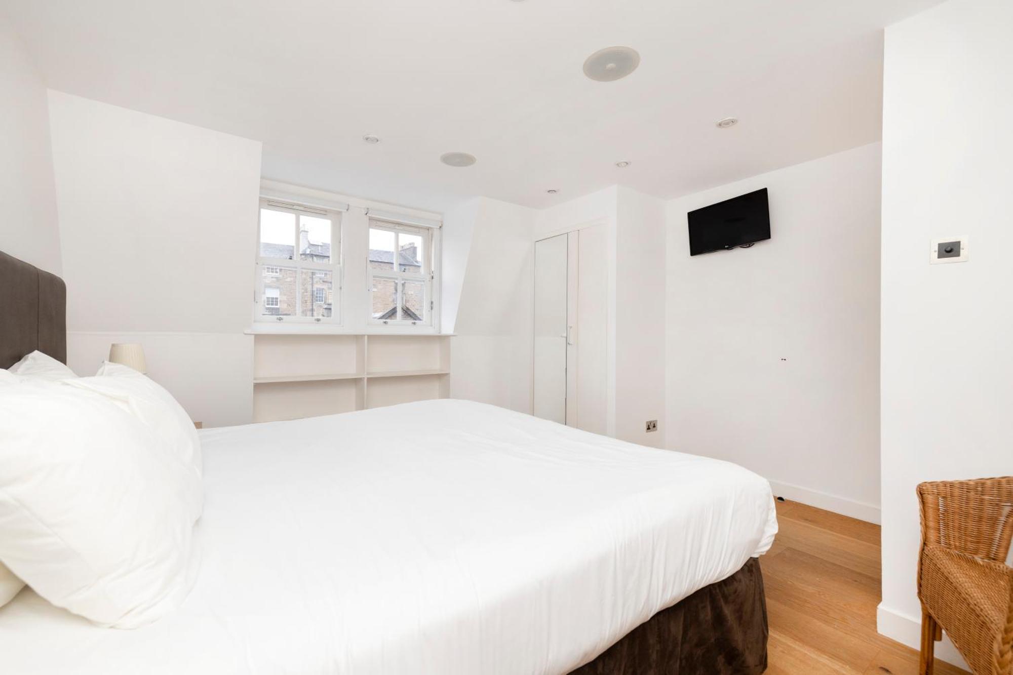 Ferienwohnung Joivy Superb Flats In The Heart Of EDI Exterior foto