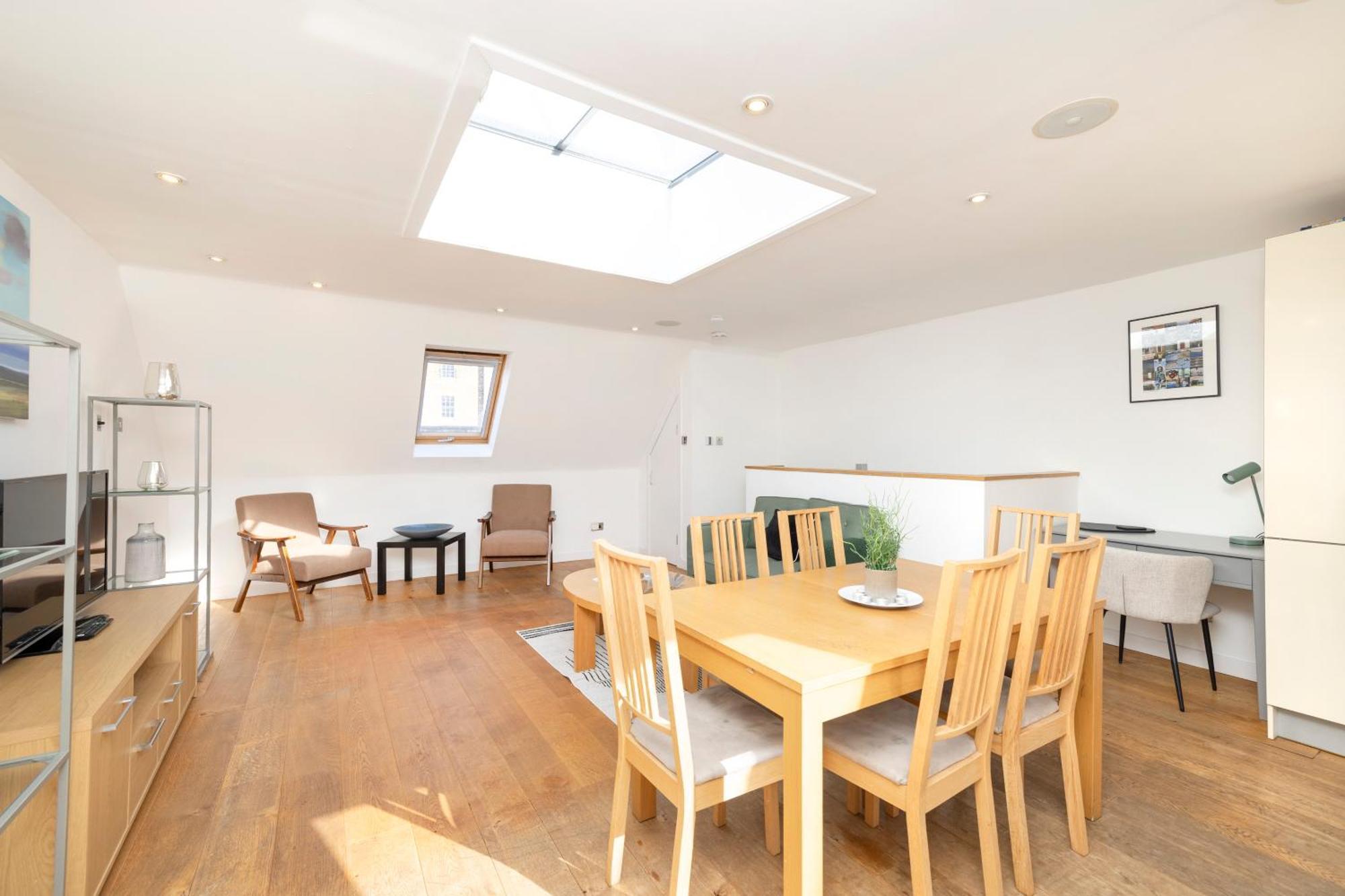 Ferienwohnung Joivy Superb Flats In The Heart Of EDI Exterior foto